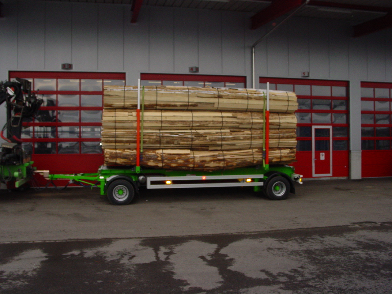 Anhänger mit EXTE- Rungen für Holztransporte