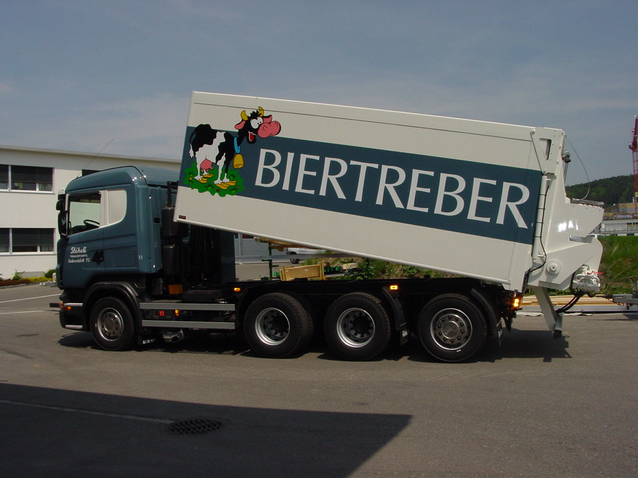 Aluminium Aufbau mit Gebläse und Dosieranlage